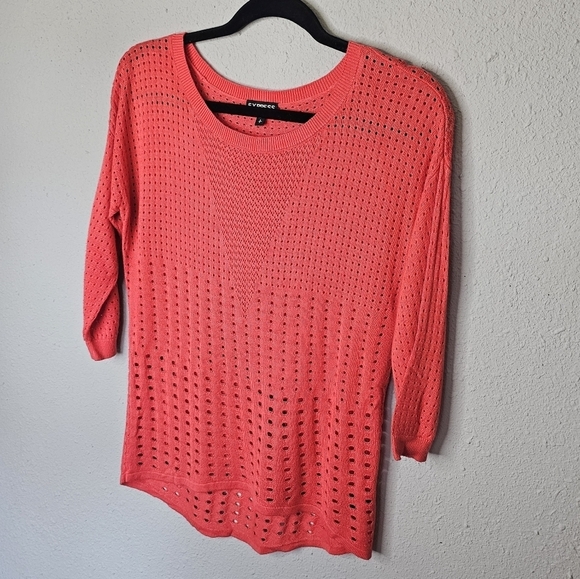 Express Lightweight Sweater Womens S Small Cutouts 3/4 Sleeve Seasonal Layering‎ - Picture 2 of 10